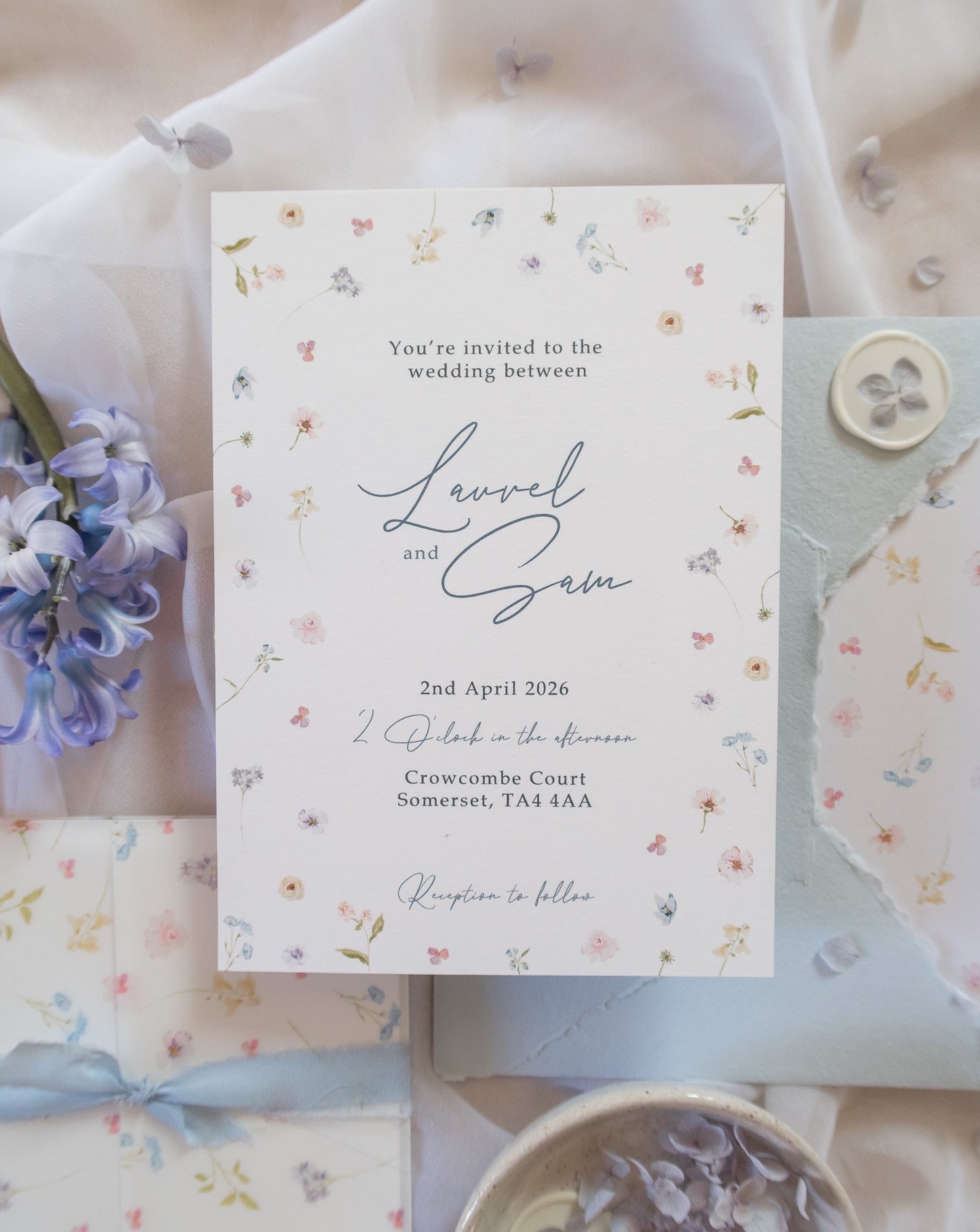 Laurel Meadow Main Invitation Suite