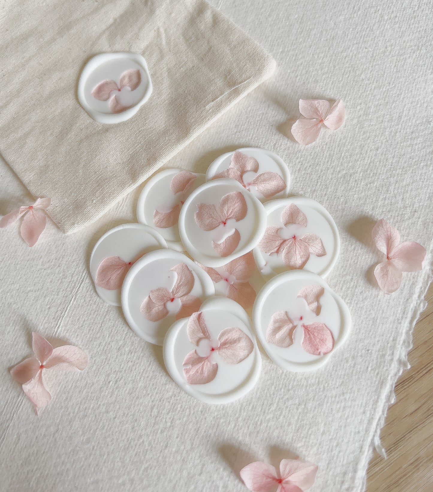 Soft Pink Dried Hydrangea Wax Seals