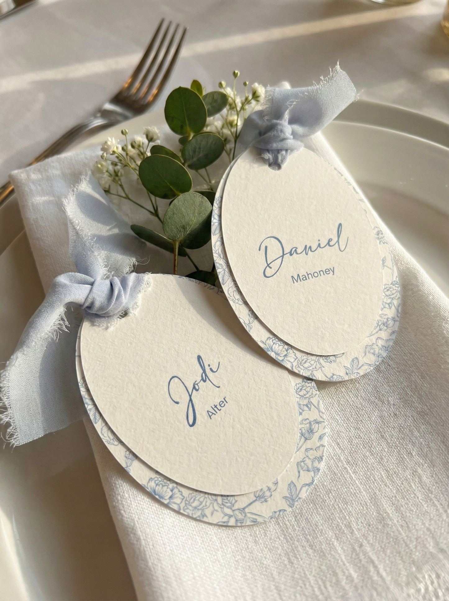 Bordeaux Oval Wedding Place Cards